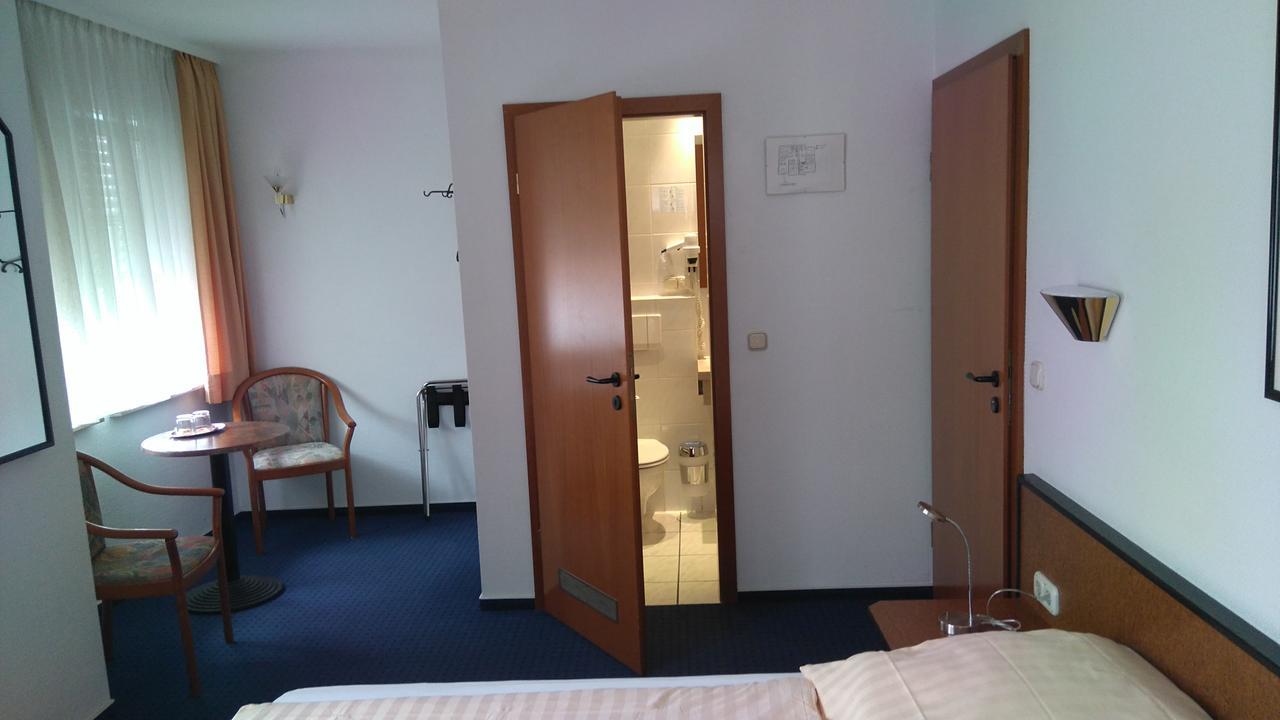 Hotel Loewensteiner Hof Haus Am Neuplatz Wertheim Buitenkant foto